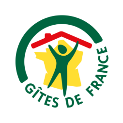 https://toque-cuivree.thrive-production.fr/wp-content/uploads/2024/08/gites-de-france-logo.png